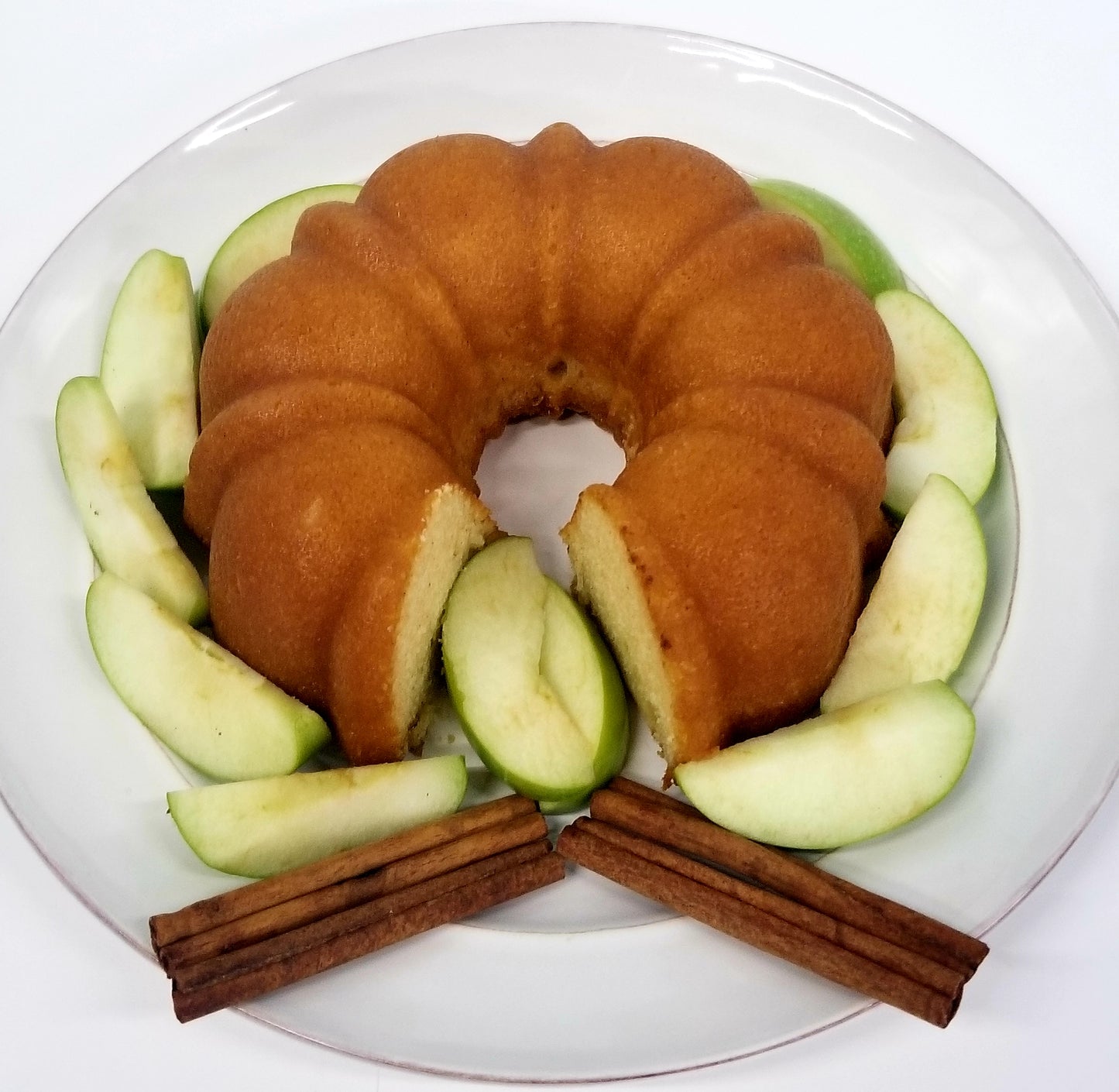 Apple Spice Cake - 24oz